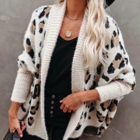Sweaters - Leopard Fuzzy Oversized Cardigan Knit Sweater